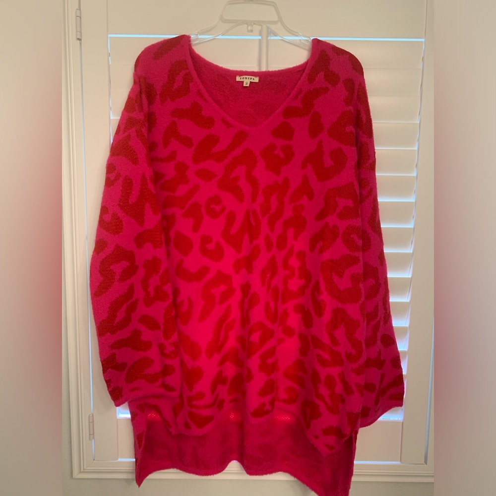 Jodifl Red and Pink Animal Print Sweater
